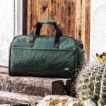 Halfday Convertible 2-in-1 Premium Garment Duffel Weekender Bag 40L | Wrinkle-Fr... - Image 5